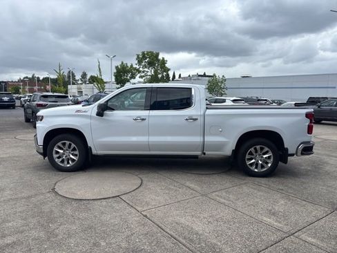 Used 2022 Chevrolet Silverado 1500 LTZ w/ LTZ Premium Package AWD/4WD image 5