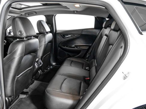 Used 2018 Chevrolet Malibu Premier w/ Premier Sun and Wheel Package FWD image 35