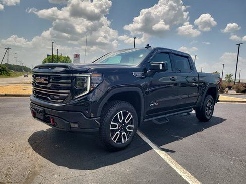 Used 2026 GMC Sierra 1500 AT4 w/ Technology Package AWD/4WD image 30