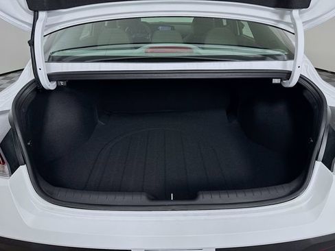 New 2026 Hyundai Elantra Sport FWD image 37