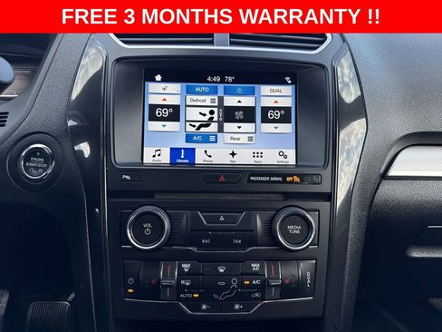 Used 2017 Ford Explorer XLT w/ Equipment Group 202A AWD/4WD image 20