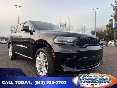 Used 2025 Dodge Durango GT image 1