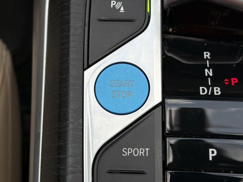 Certified 2025 BMW i4 eDrive40 w/ M Sport Package RWD image 9