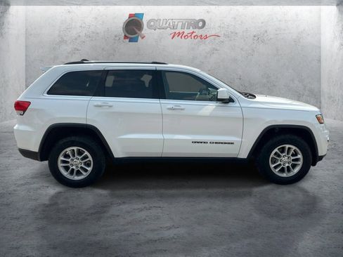 Used 2018 Jeep Grand Cherokee Laredo AWD/4WD image 7