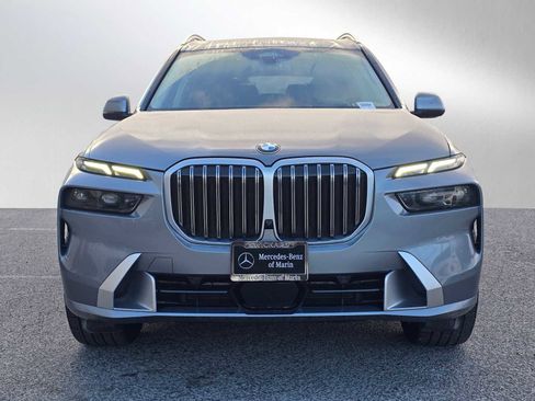 Used 2024 BMW X7 xDrive40i image 8