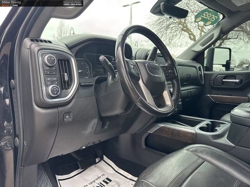 Certified 2022 GMC Sierra 2500 Denali w/ Denali Black Diamond Edition AWD/4WD image 20