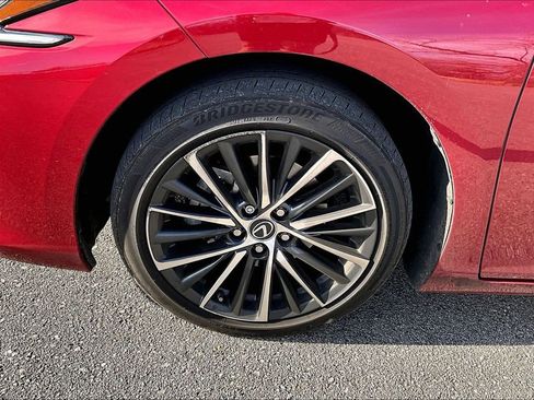 Used 2023 Lexus ES 350 w/ Premium Package image 12