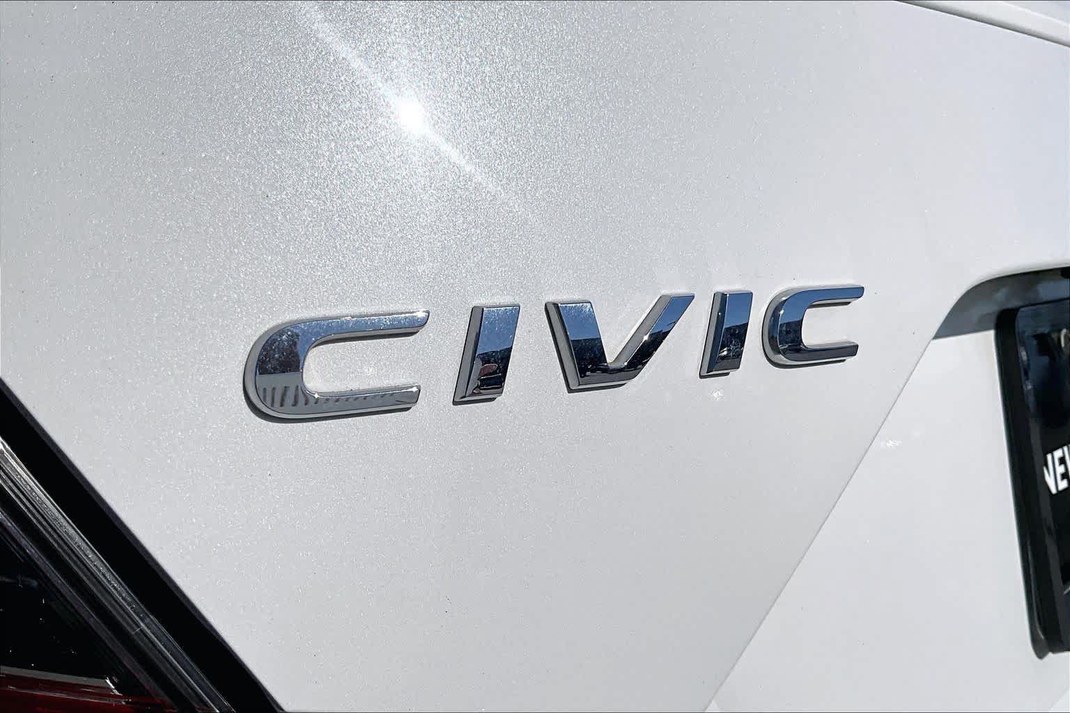 Used 2018 Honda Civic EX-L image 29