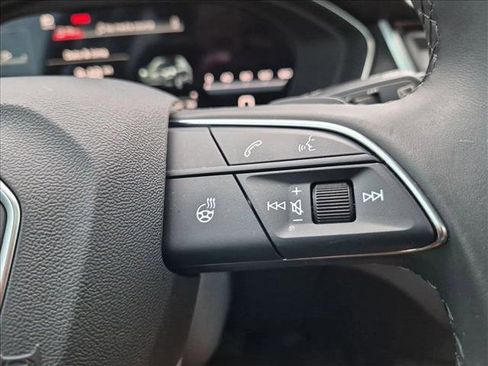 Used 2023 Audi Q5 2.0T Premium Plus w/ Premium Plus Package AWD/4WD image 13