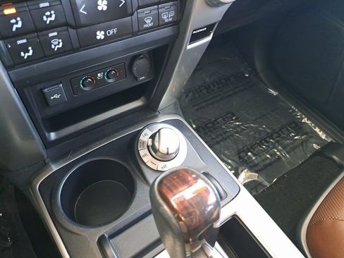 Used 2023 Toyota 4Runner Limited image 12