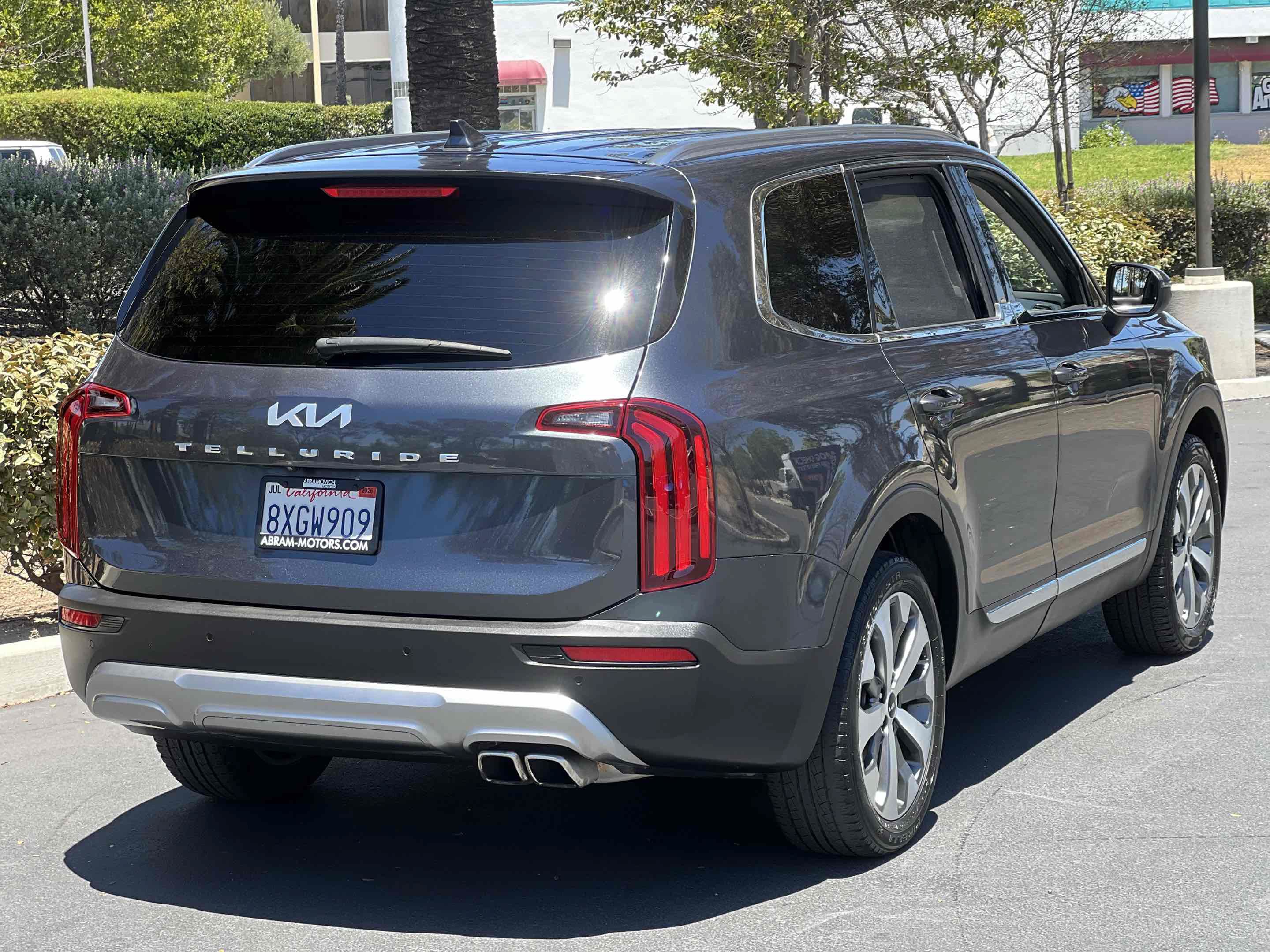 Used 2022 Kia Telluride EX w/ EX Premium Package FWD image 23