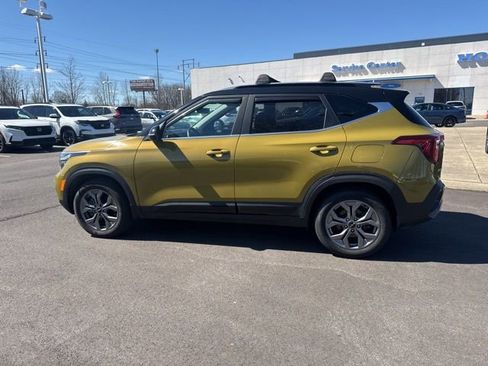 Used 2024 Kia Seltos S image 12