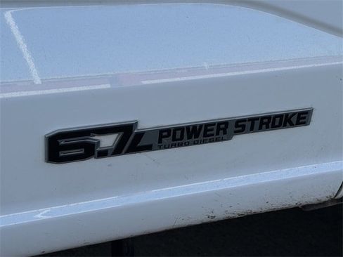 Used 2025 Ford F350 XL w/ FX4 Off-Road Package image 8