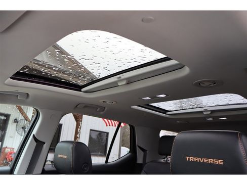 Used 2019 Chevrolet Traverse Premier w/ LPO, Blackout Package image 13