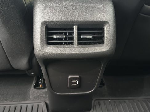 Used 2023 Chevrolet Equinox LS w/ LS Convenience Package image 20