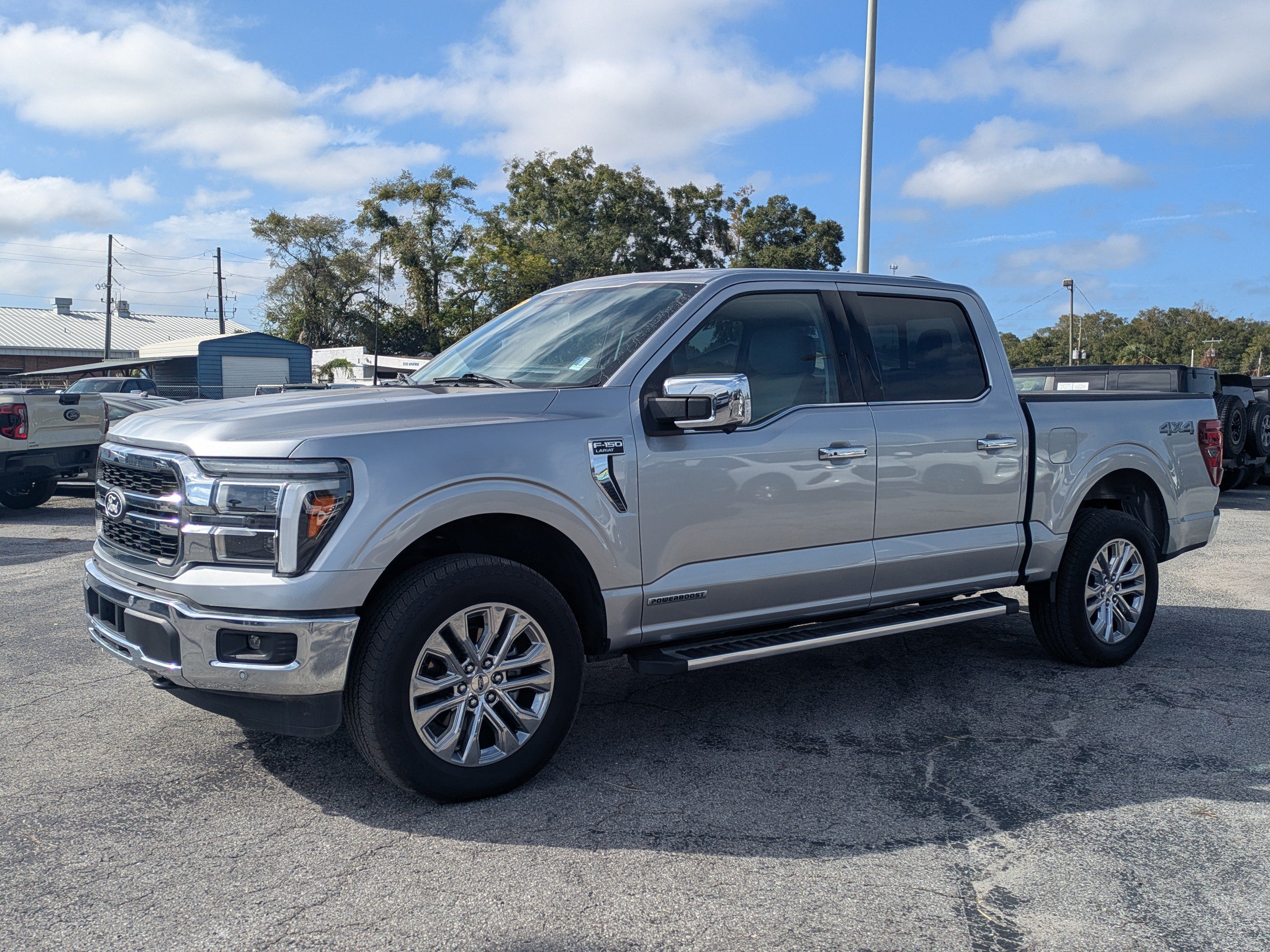 Used 2025 Ford F150 Lariat w/ Equipment Group 501A Mid AWD/4WD image 8
