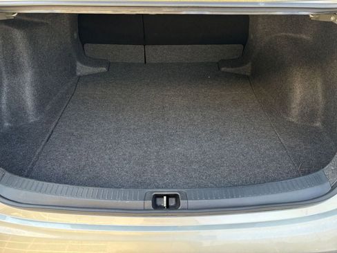 Used 2025 Toyota Corolla LE image 35