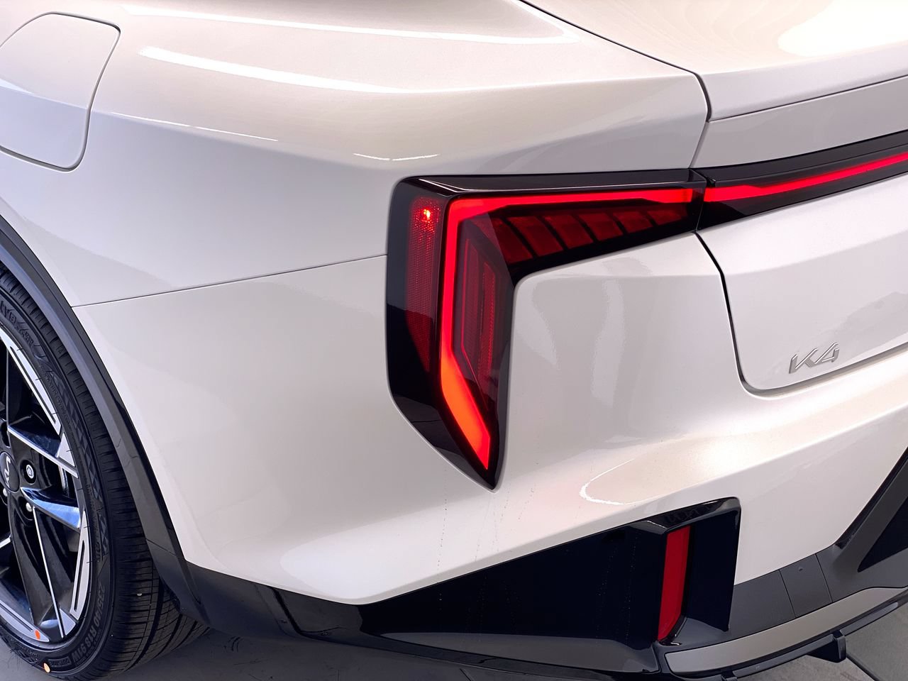 New 2026 Kia K4 GT-Line FWD image 9