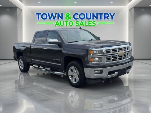 Used 2015 Chevrolet Silverado 1500 LTZ Z71 w/ LTZ Plus Package AWD/4WD image 8
