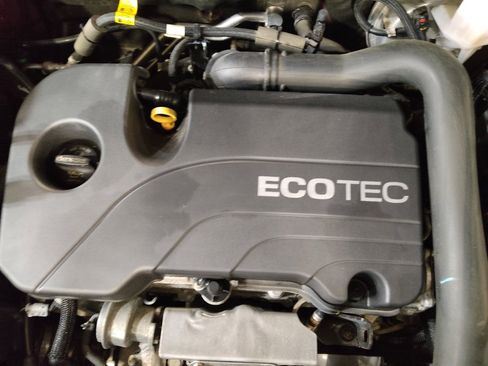 Used 2021 Chevrolet Equinox LT image 30