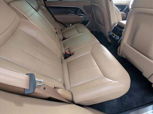Used 2023 Land Rover Range Rover SE image 21