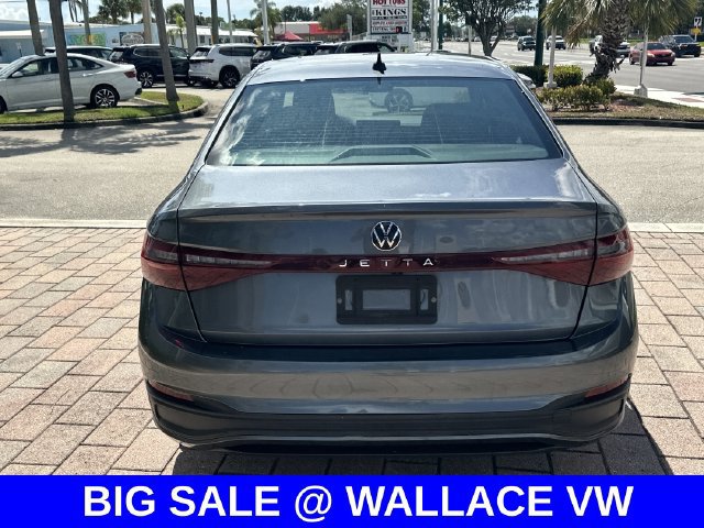 Certified 2025 Volkswagen Jetta Sport FWD image 8