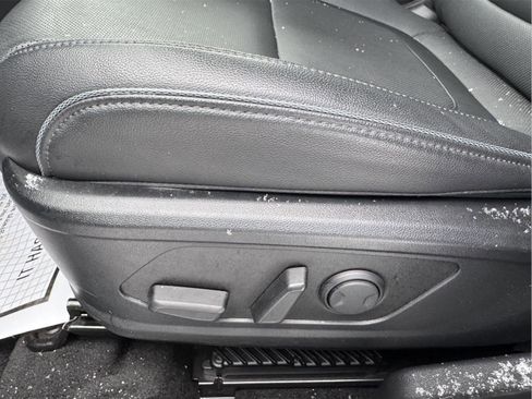 Used 2025 Hyundai Tucson Limited image 14