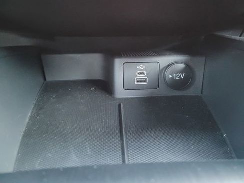 Used 2025 Ford Escape Active image 24