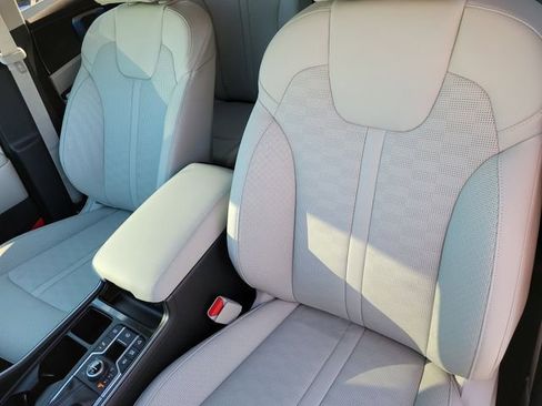 New 2026 Kia Sorento S w/ S Panoramic Sunroof Package AWD/4WD image 11