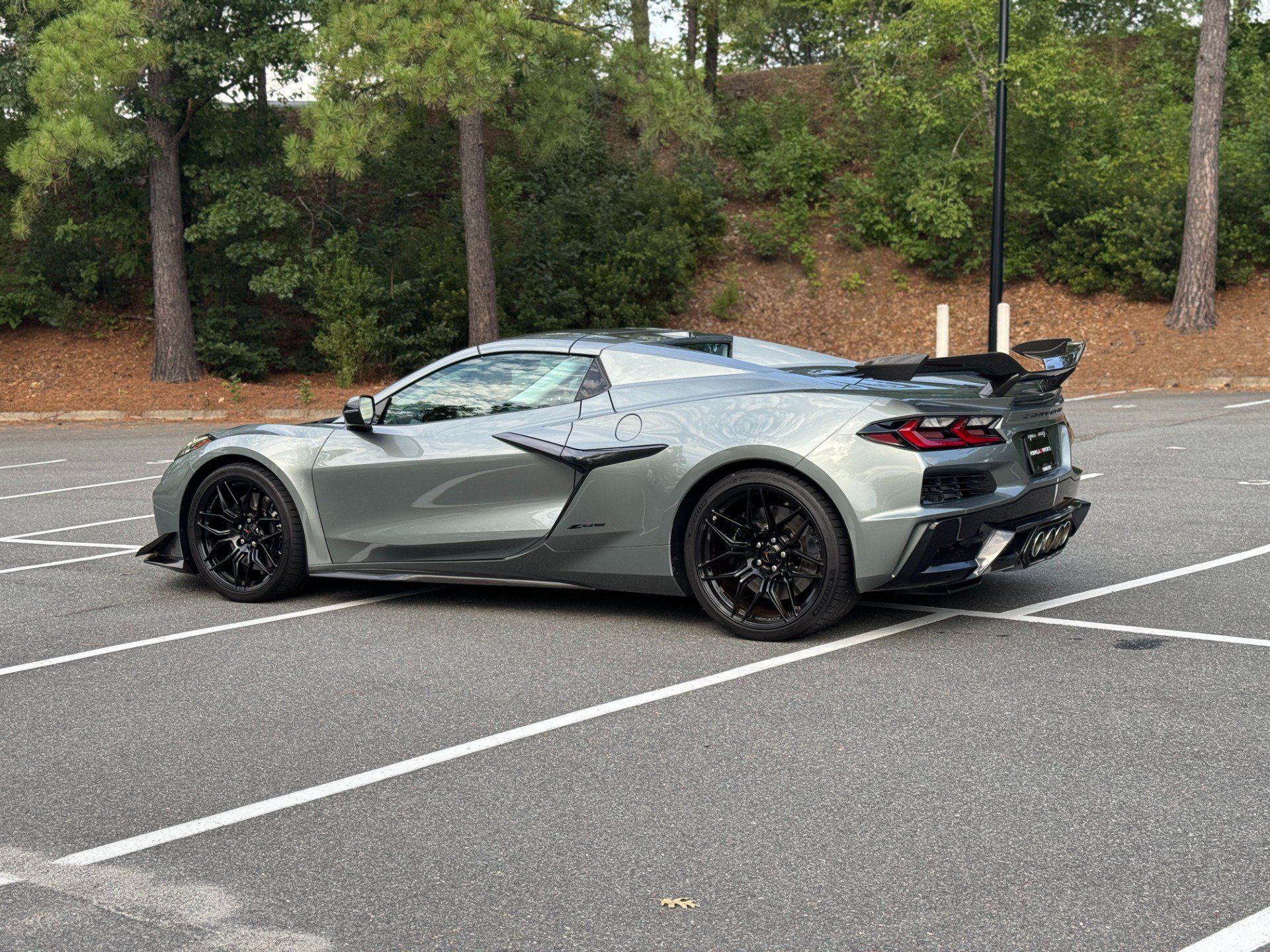 Used 2023 Chevrolet Corvette Z06 RWD image 7