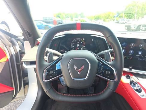 Used 2023 Chevrolet Corvette Stingray Preferred Cpe w/ Z51 Performance Package RWD image 17