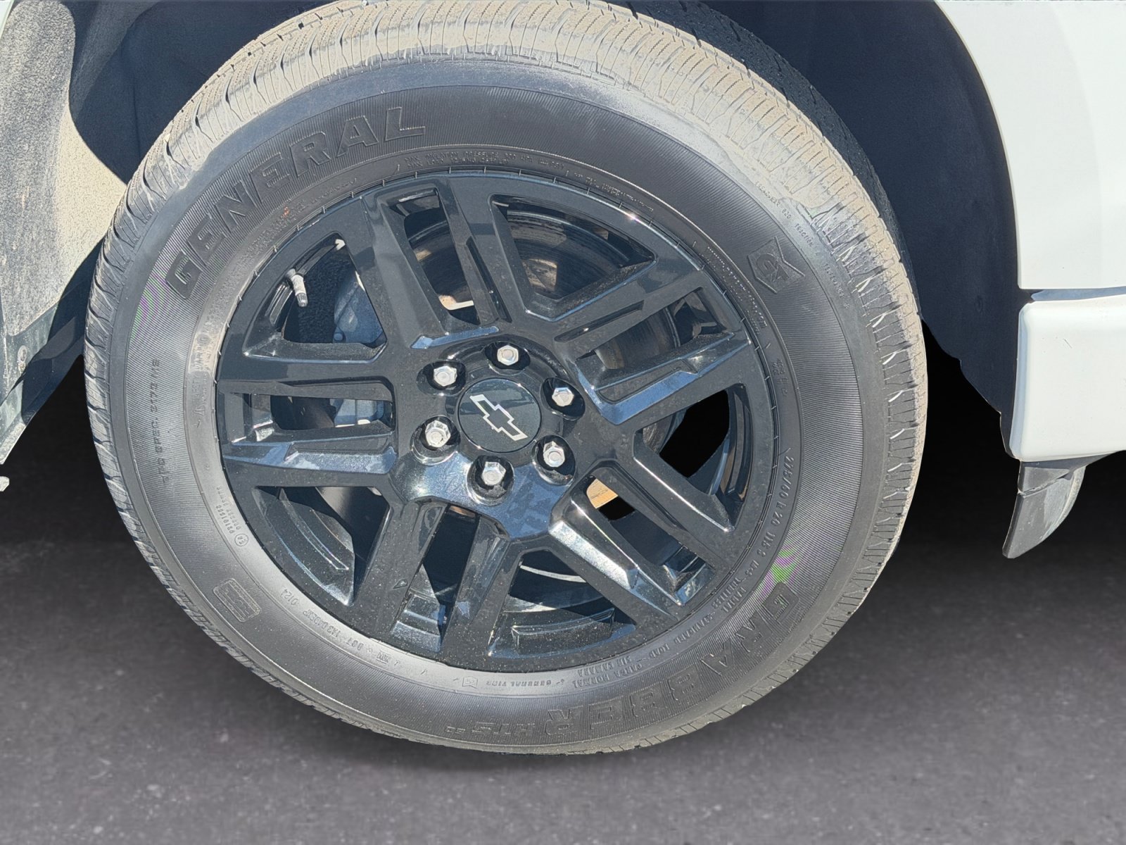 Used 2024 Chevrolet Silverado 1500 Custom AWD/4WD image 7