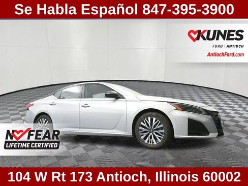 Used 2024 Nissan Altima 2.5 SV image 26