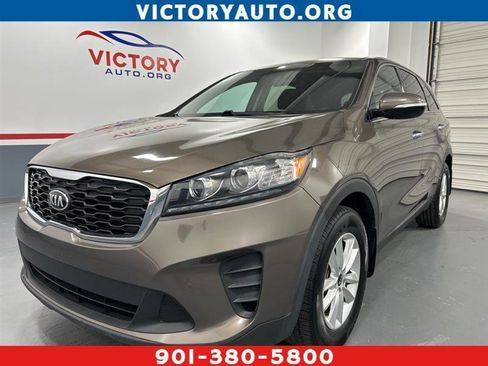 Used 2019 Kia Sorento FWD V6 image 1