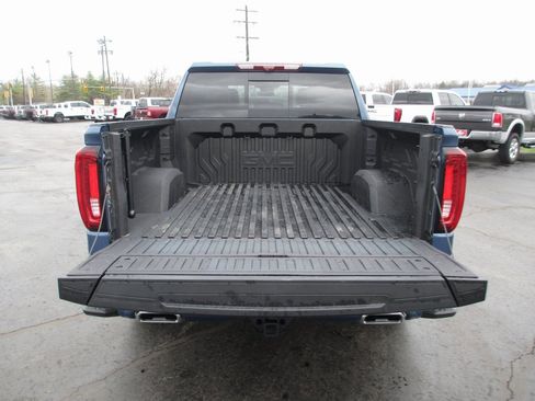 Used 2024 GMC Sierra 1500 Denali Ultimate image 7