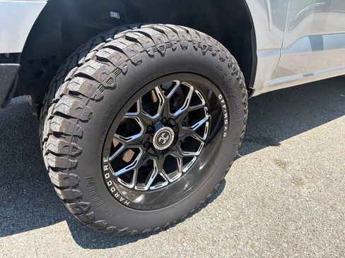 Used 2024 Ford F150 STX AWD/4WD image 3