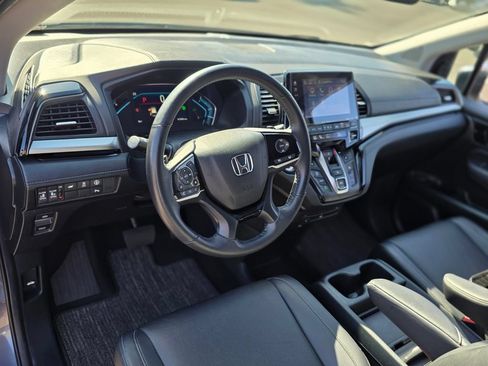 Used 2024 Honda Odyssey Touring image 26