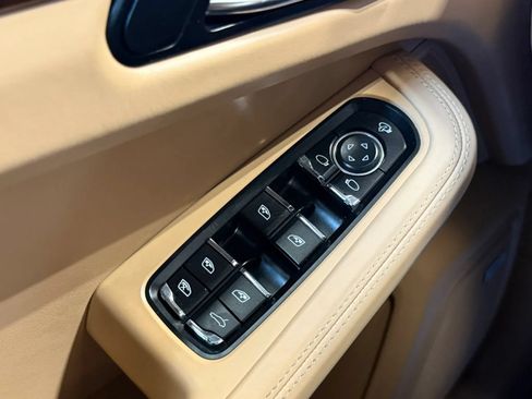 Used 2018 Porsche Macan S AWD/4WD image 42
