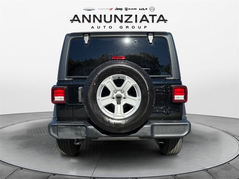 Used 2022 Jeep Wrangler Unlimited Sport image 4