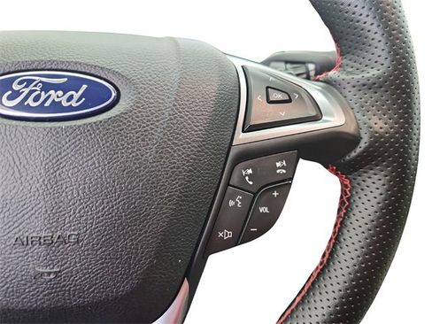 Used 2018 Ford Fusion SE w/ Fusion SE Technology Package image 32