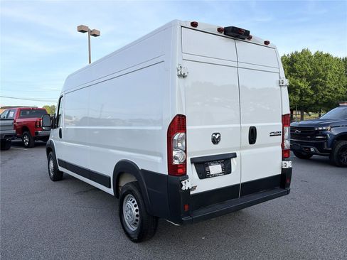 Used 2024 RAM ProMaster 2500 w/ Convenience Group FWD image 7