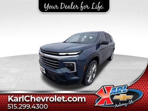 Used 2026 Chevrolet Traverse High Country image 1