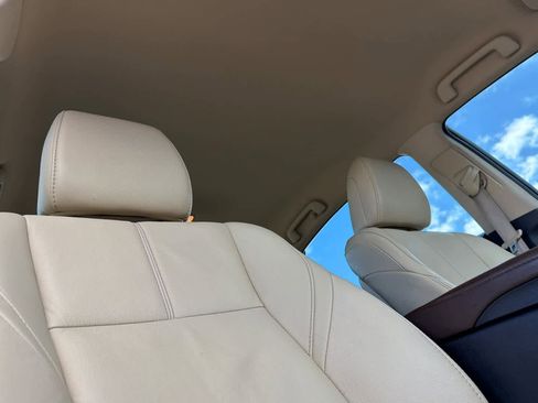 Used 2016 Toyota Avalon XLE w/ Protection Package image 16