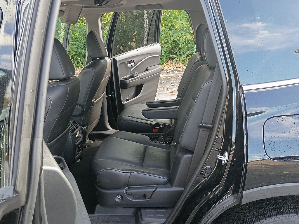 Certified 2022 Honda Pilot Touring image 13