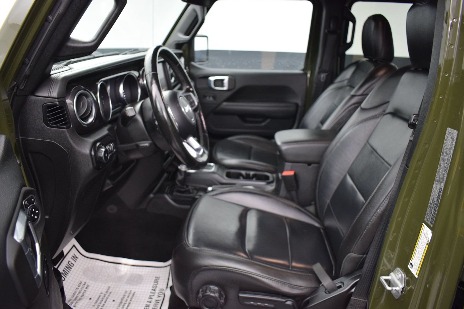 Used 2021 Jeep Wrangler Unlimited Sahara AWD/4WD image 14