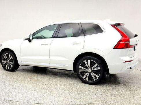 Used 2022 Volvo XC60 B5 Inscription w/ Climate Package image 7