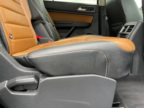Used 2019 Volkswagen Atlas SEL Premium AWD/4WD image 35