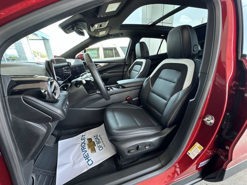 Certified 2024 Chevrolet Blazer EV LT AWD/4WD image 19