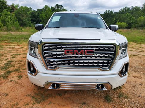Used 2019 GMC Sierra 1500 Denali w/ Technology Package AWD/4WD image 16