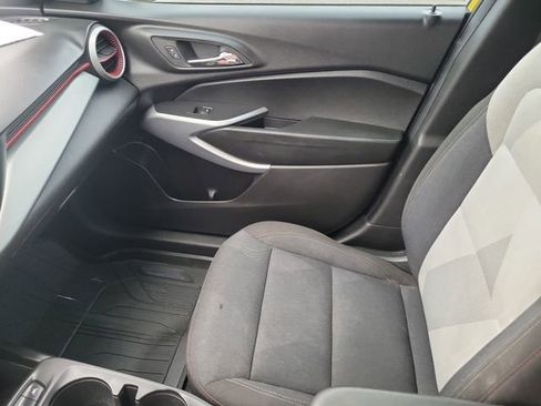 Certified 2024 Chevrolet Trax RS w/ Driver Confidence Package image 32